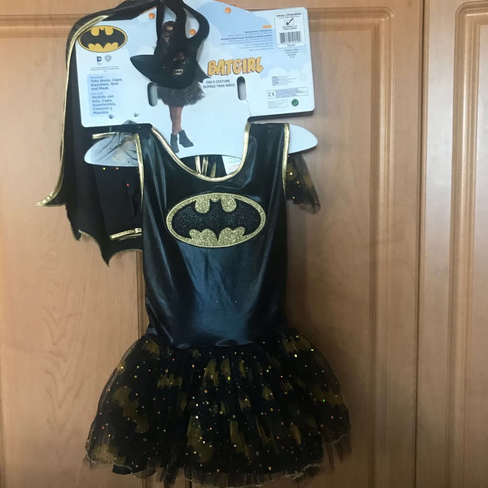 Adorable batgirl Halloween costume!!